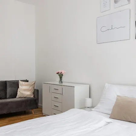 Stay2Gether Beige Nest - Metro Florenc Prague Exterior photo