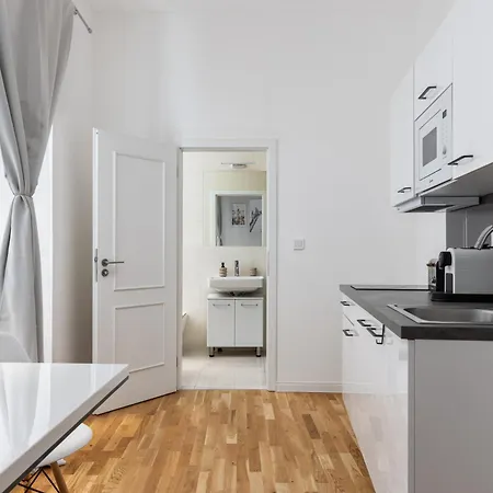 Stay2Gether Beige Nest - Metro Florenc Prague Exterior photo
